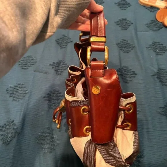 Vintage Burberry shoulder bag. - Picture 8 of 10